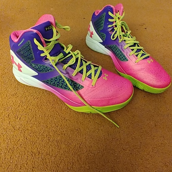 size 14 under armour shoes